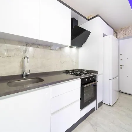 Central And Modern Apartment Near Beach In Antalya Apartmán Antalya