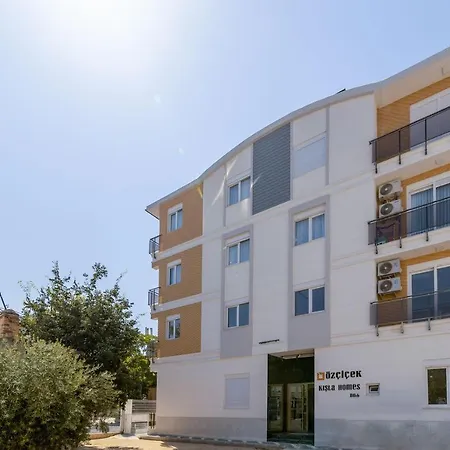 Central And Modern Apartment Near Beach In Antalya Apartmán *